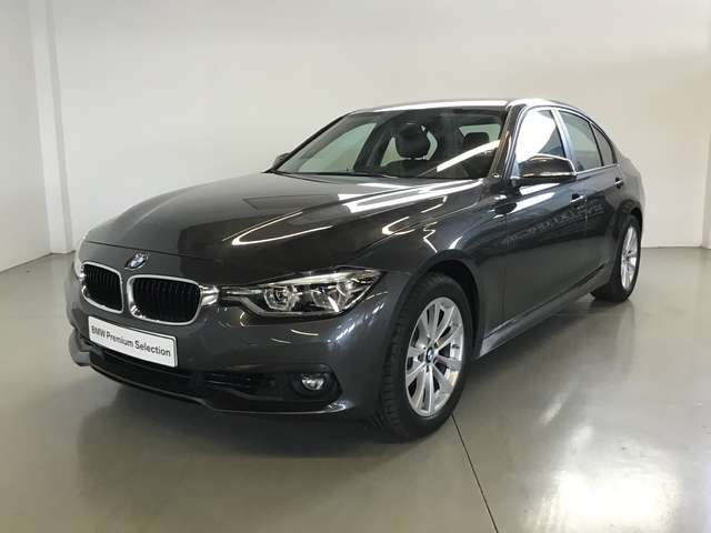 Left hand drive BMW 3 SERIES 320i SPANISH REG